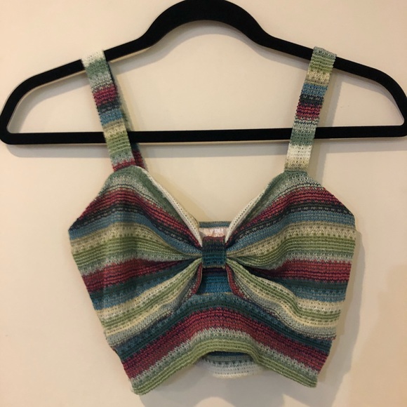 SOLD | Kaityln Boutique • Multicolor Crop Top • Medium - Picture 2 of 6